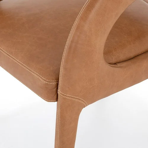 Pose Dining Chair