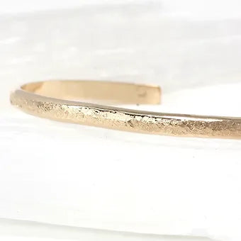 Contour Cuff