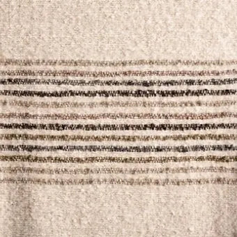 Uniq'uity Dali Throw